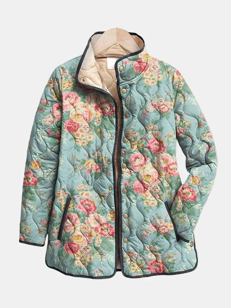 Maja – Quiltad jacka med blommönster