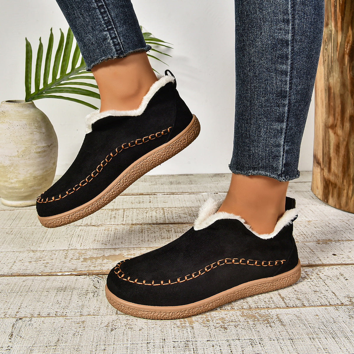 Emma – Vadderade slip-on-skor med plyschinredning
