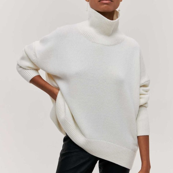 Paulina – Oversized polotröja i mjukt stickad finish