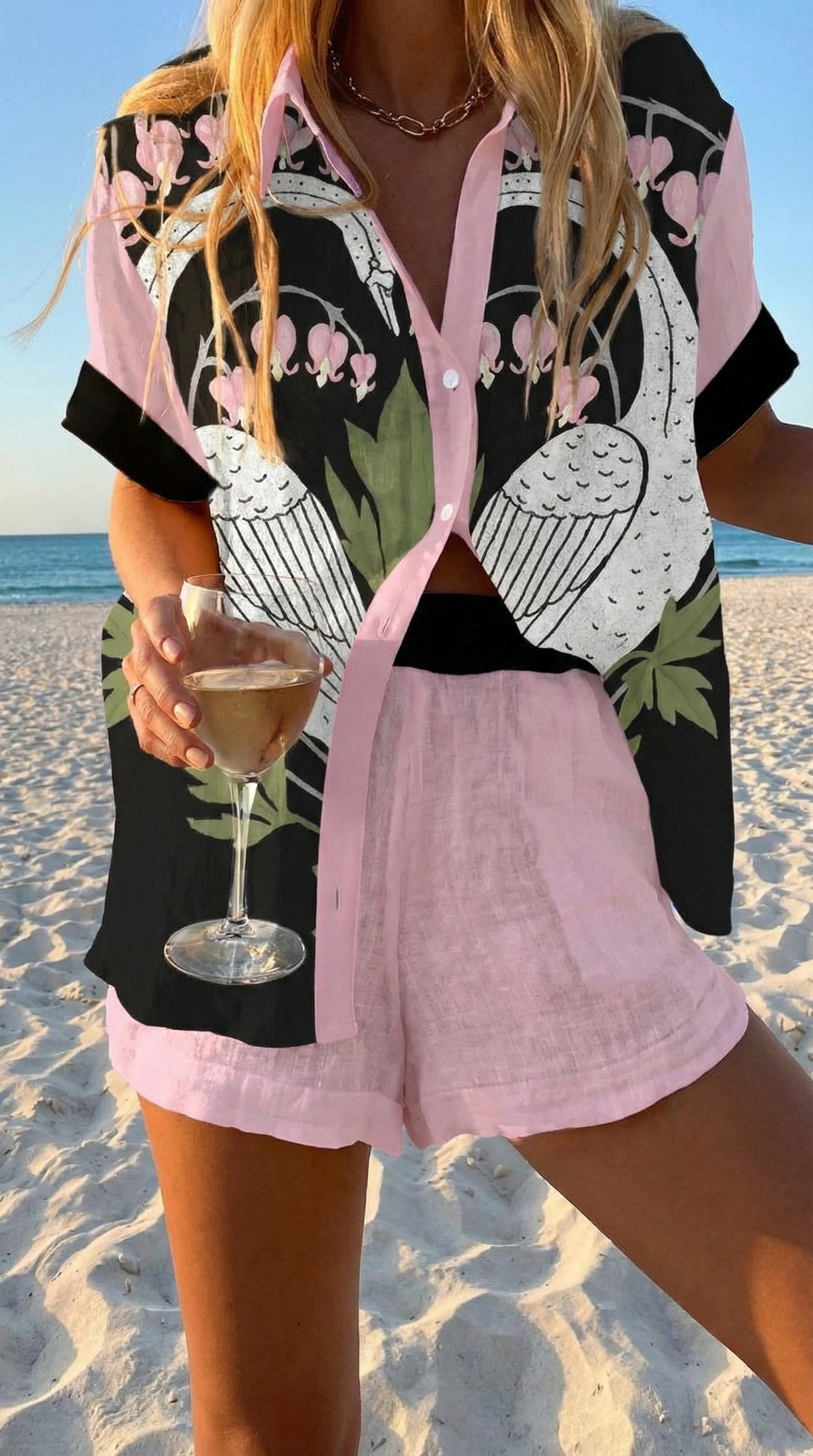 Camilla – Sommarset med tryckt skjorta och shorts