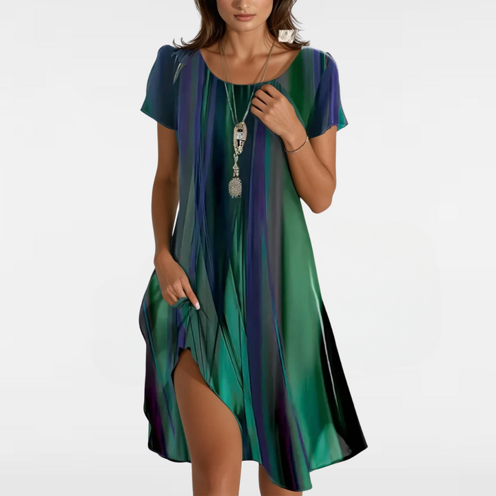 Lena – Avslappnad bohemisk klänning med toningseffekt