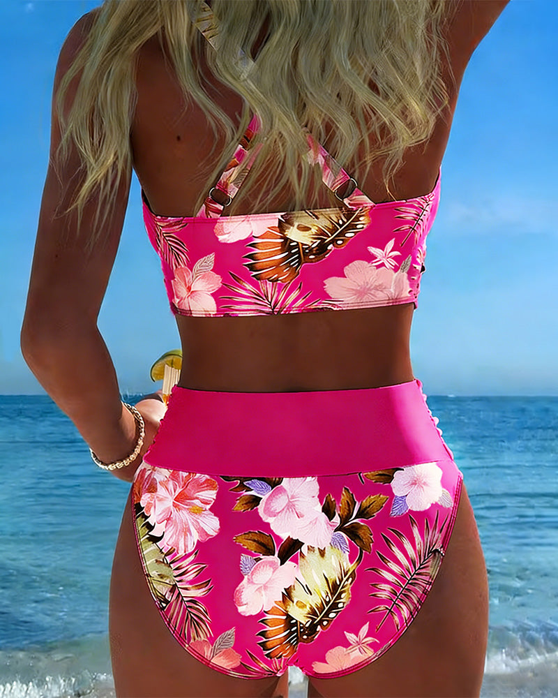 Gun – Blommig bikini med kontrastdetaljer