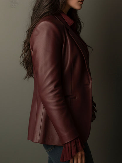 Paulina – Skinnliknande blazer med romantiska detaljer