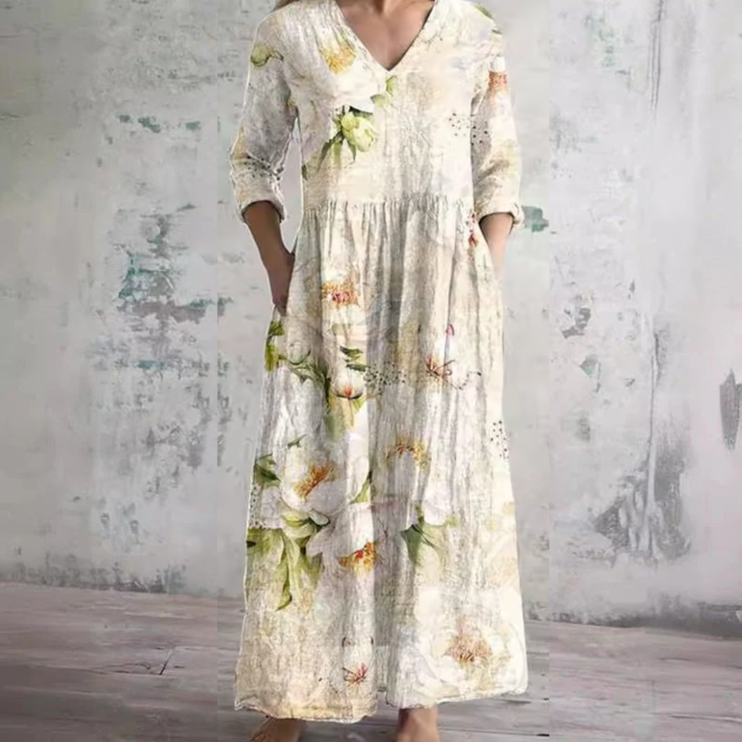 Tove – Blommig maxi­klänning med ledig passform