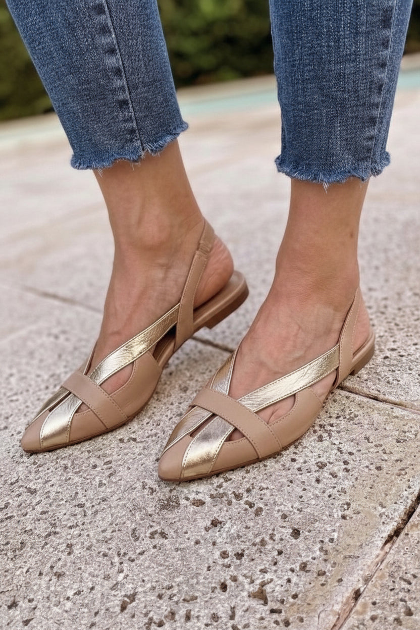 Stina – Spetsig slingback med cut-out-detaljer