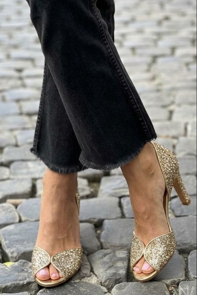 Katarina – Glittrig d'Orsay-sandal med klack