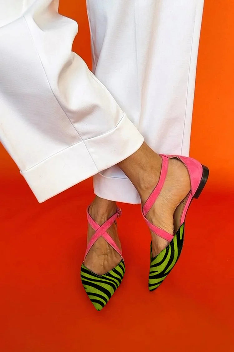 Lilly – Zebrarandiga flats med korsade remmar
