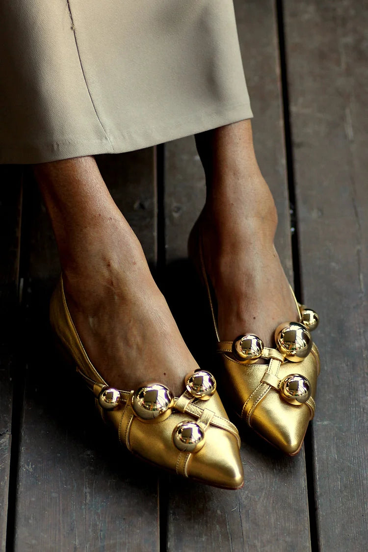 Irma – Spetsig ballerina med metalliska detaljer