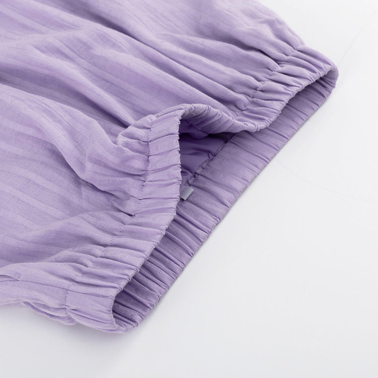 Hillevi – Lätt set med knappar och shorts