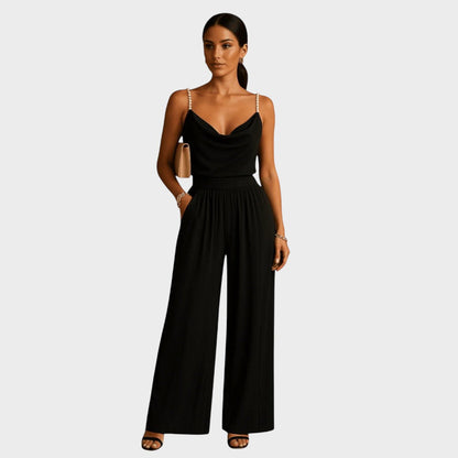 Charlotta – Elegant jumpsuit med pärlemband