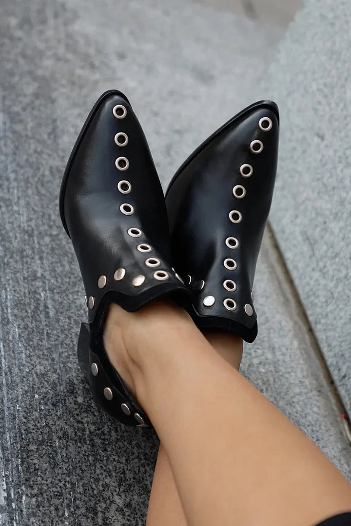 Matilda – Nitade ankelboots med bred klack