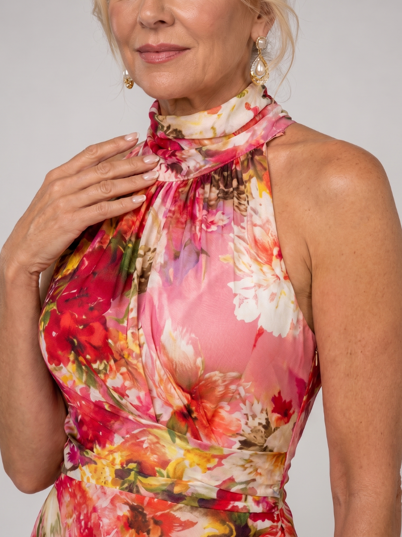 Tilda – Halterneck maxiklänning med blomtryck