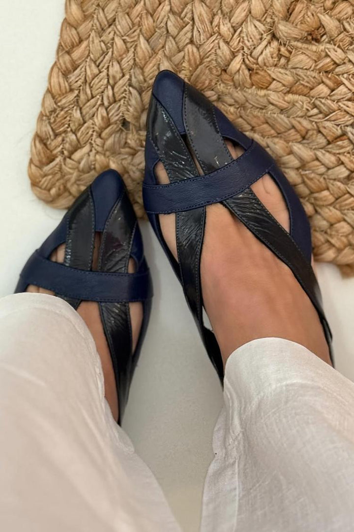 Charlotta – Spetsig slingback med cut-out detaljer