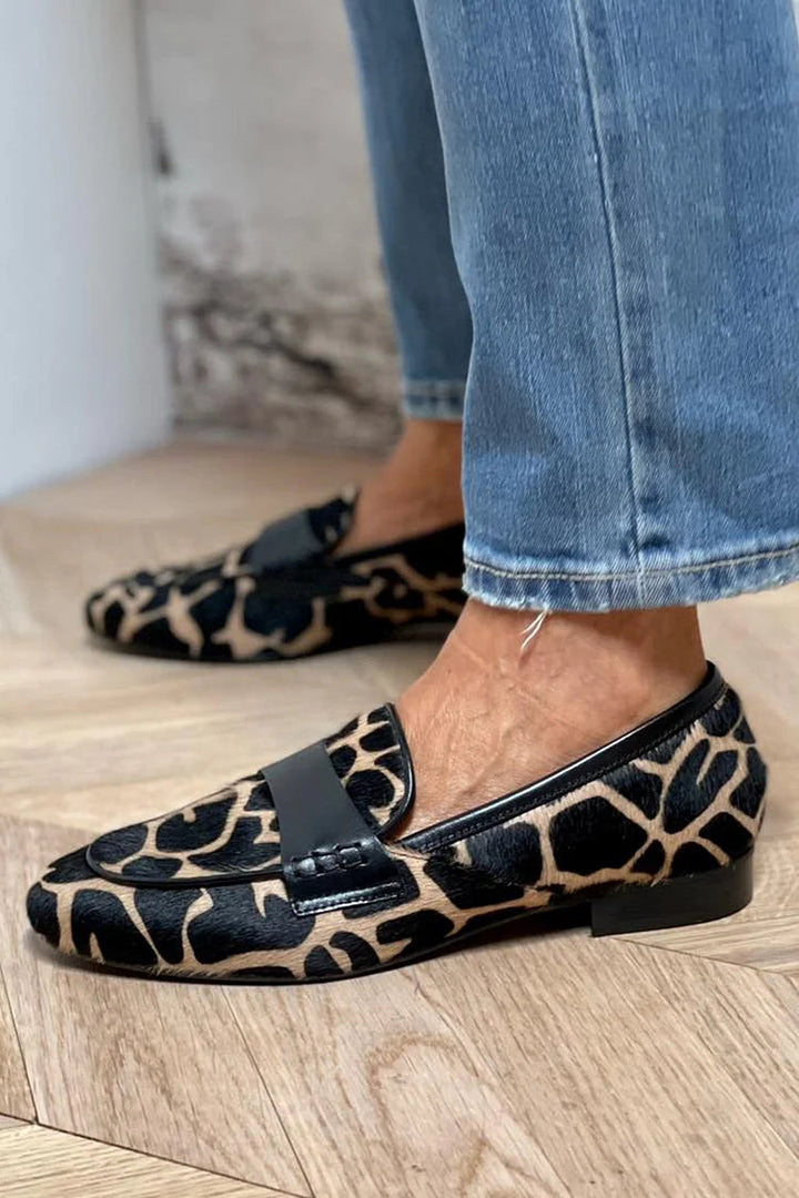 Matilda – Loafers med djurmönster och metalldetalj