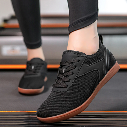 Helga – Lätta sneakers med minimalistisk design