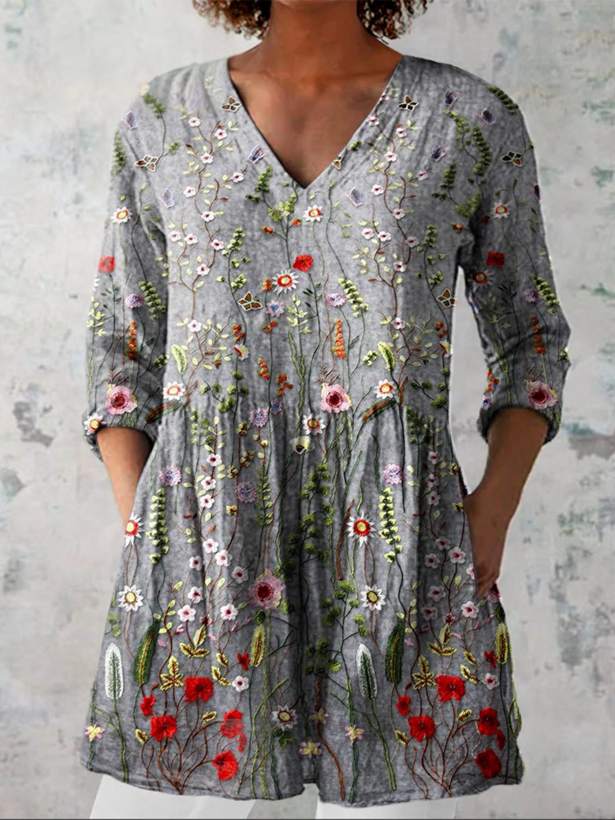 Birgitta – Lång blus med v-ringning