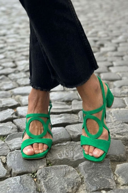 Lovisa – Sandaletter med klack och cut-out