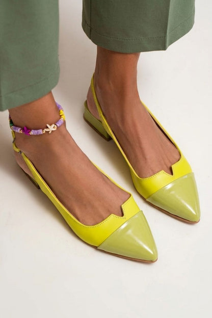Alva – Spetsig slingback-ballerina med color block