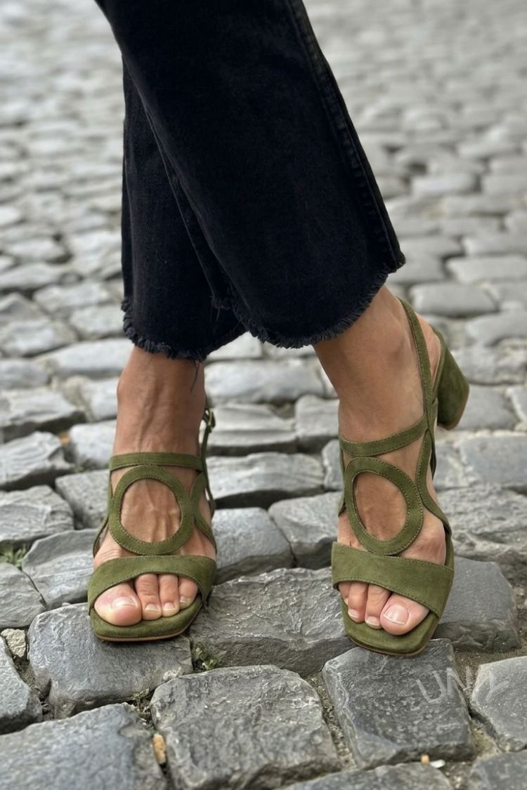 Lovisa – Sandaletter med klack och cut-out