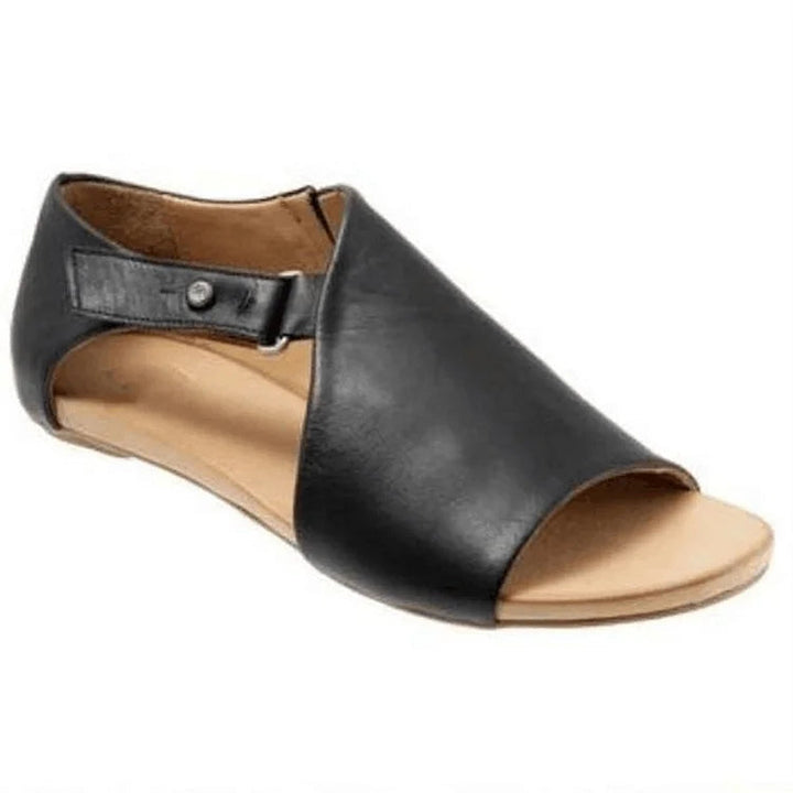 Ingrid – Platta sandaler med cut-out och spänne