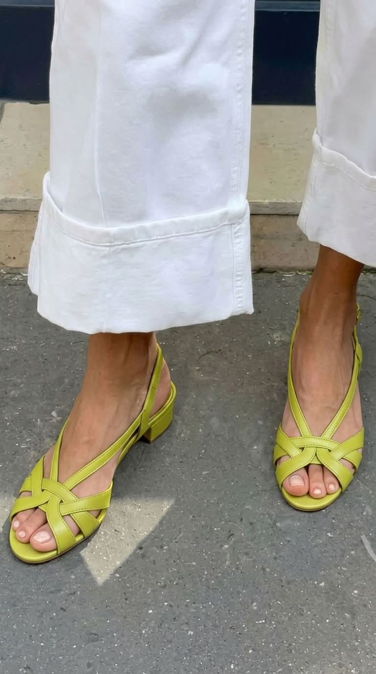 Gittan – Slingback-sandal med flätade remmar och låg klack