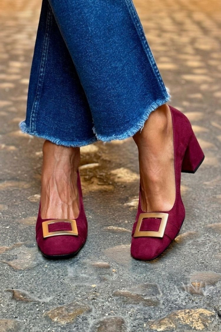 Monica – Pumps med fyrkantig tå och spänne