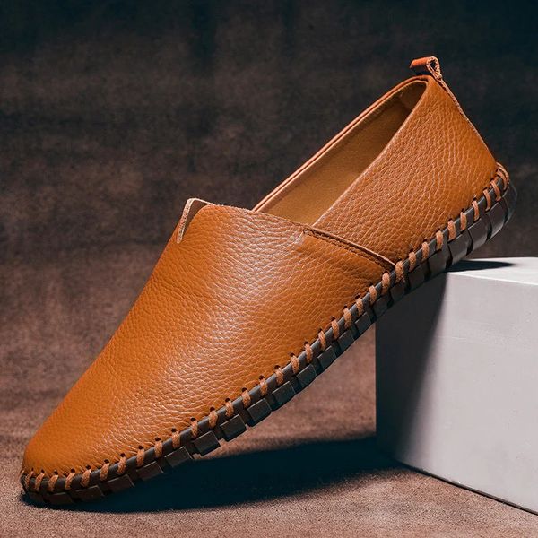 Emma – Klassisk loafer i kornigt läder