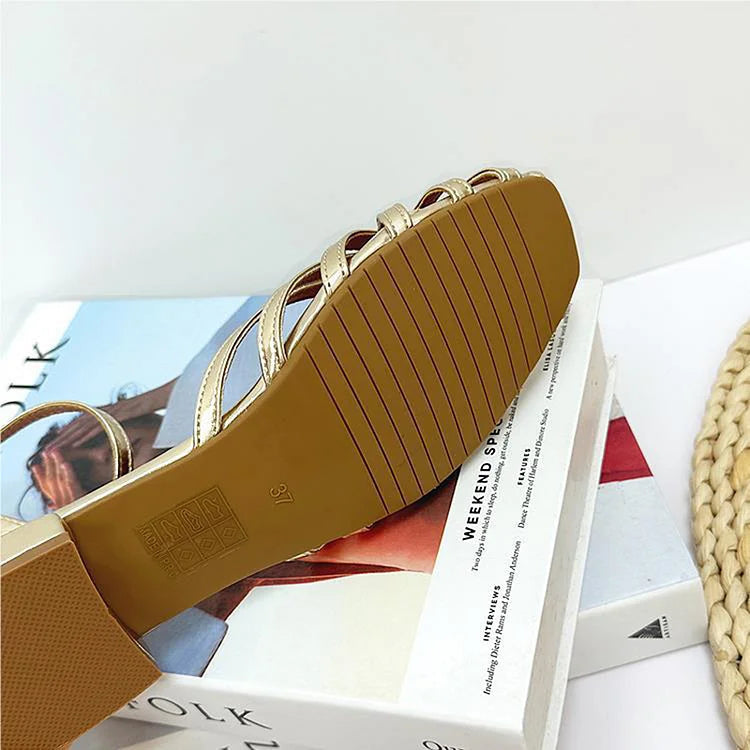 Yvonne – Eleganta sandaler med flätade remmar
