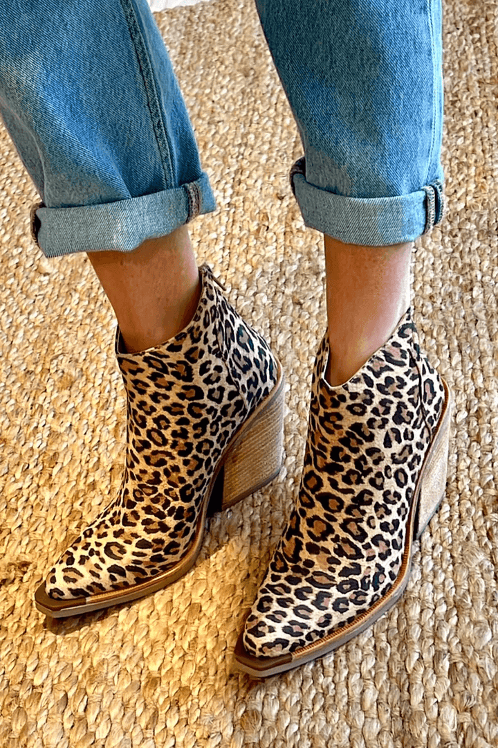 Hedvig – Cowboyboot med spetsig tå
