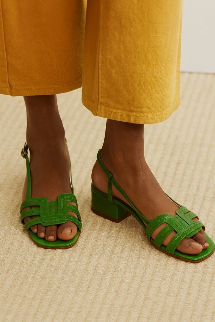 Janet – Slingback-sandaler med flätade remmar och blockklack