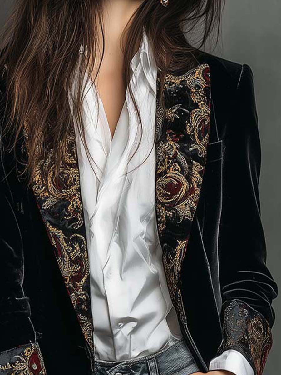 Lilian – Lång sammetsblazer med barockbroderade detaljer
