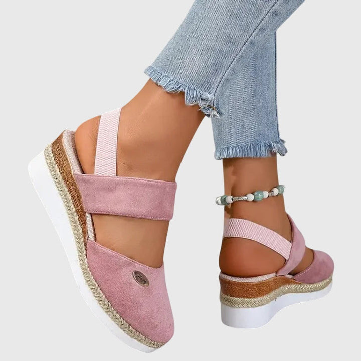 Lovisa – Ortopediska sandaler