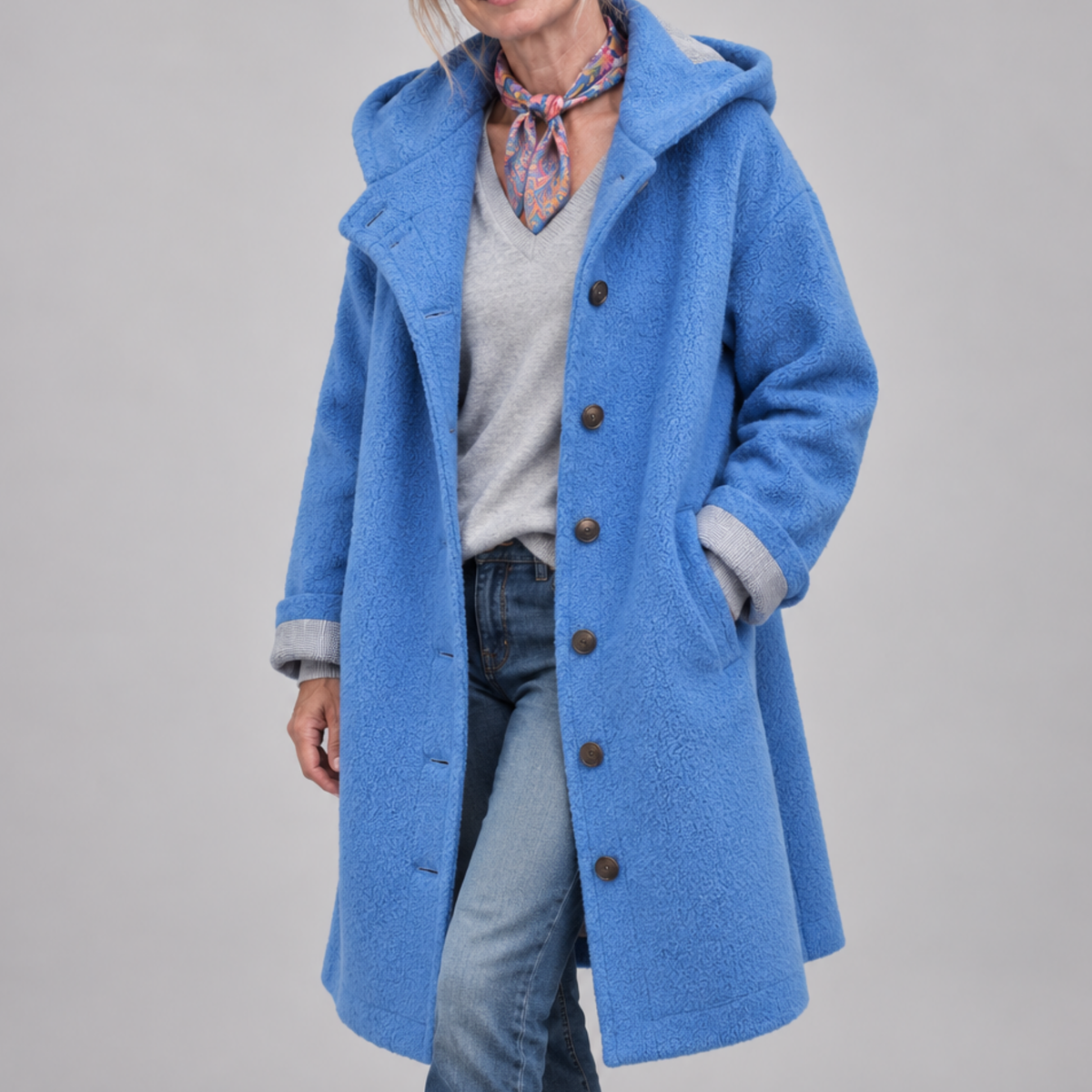 Stella – Luvkappa med knappar och fickor