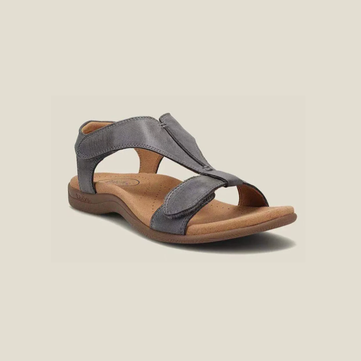 Agneta – Ortopediska sandaler med fotstöd