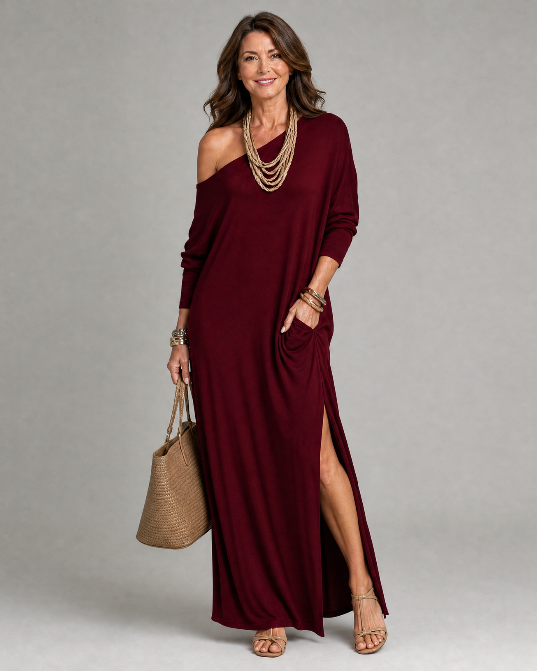 Tove – Midiklänning med en axel och sidoslits