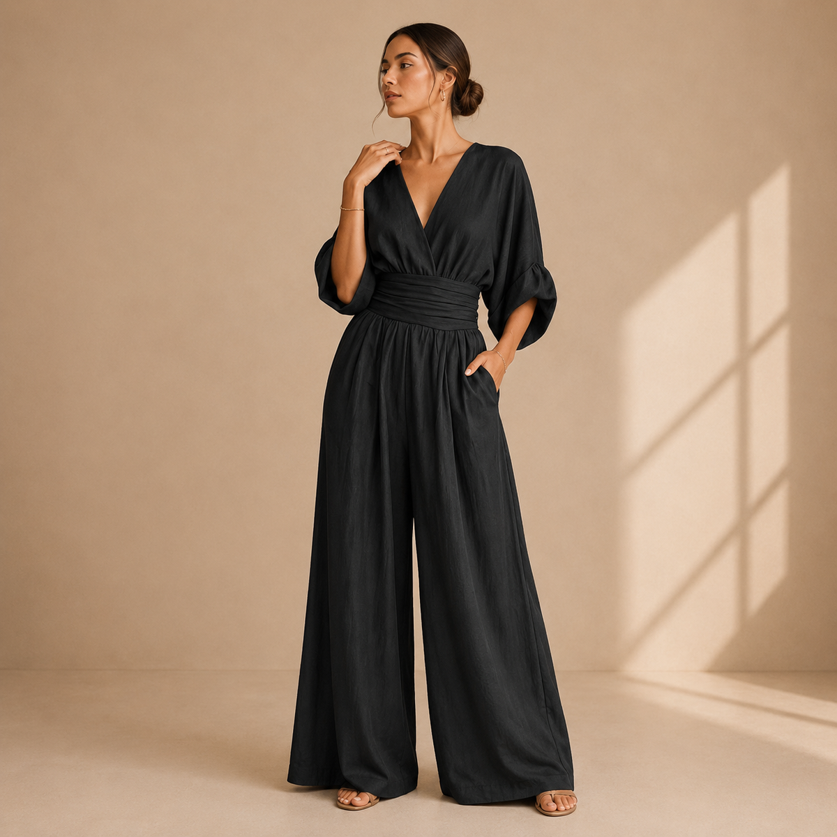 Judit – Elegant jumpsuit med vida ben