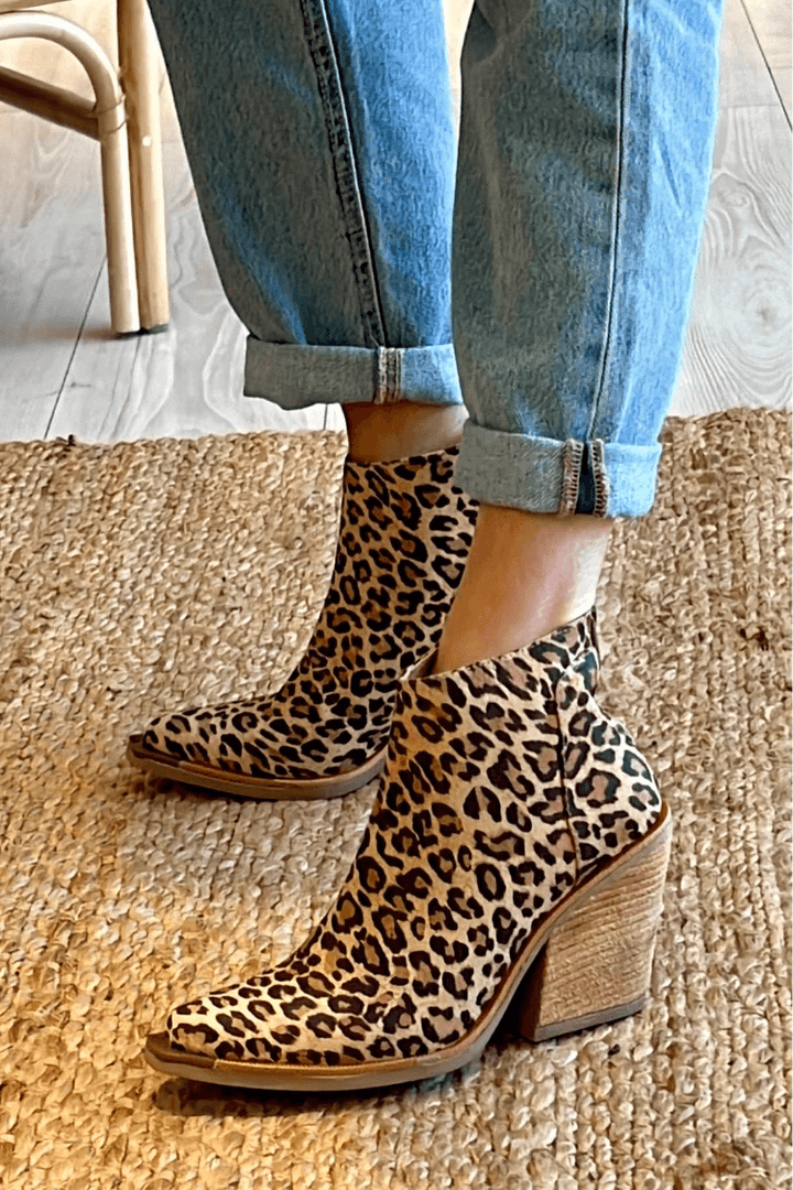 Hedvig – Cowboyboot med spetsig tå