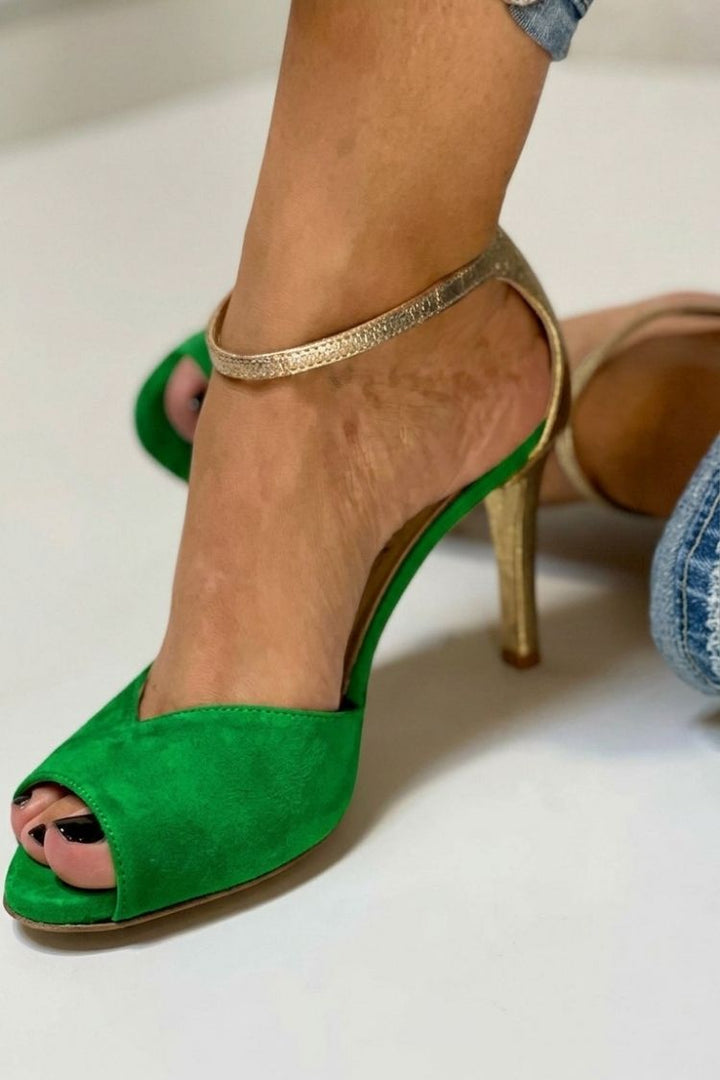 Maj – Högklackad sandal med peep toe