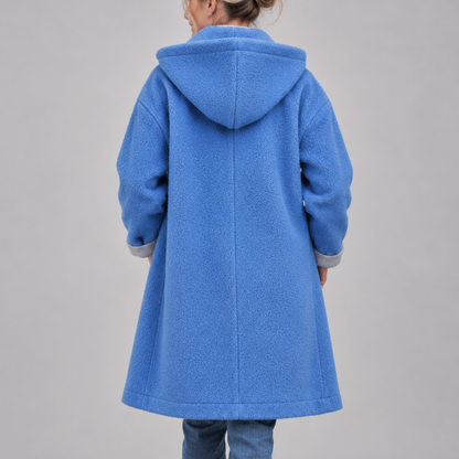 Stella – Luvkappa med knappar och fickor