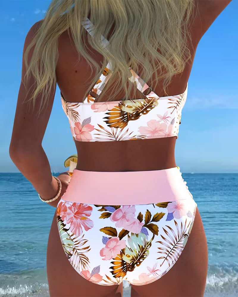 Gun – Blommig bikini med kontrastdetaljer
