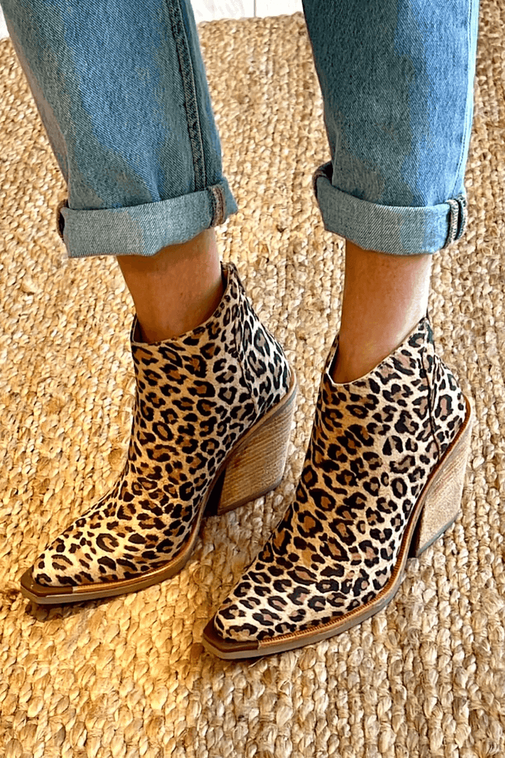 Hedvig – Cowboyboot med spetsig tå
