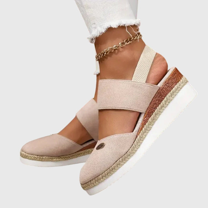 Lovisa – Ortopediska sandaler