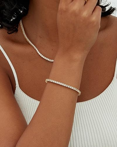 Gittan – Elegant klassiskt tennisarmband i guld