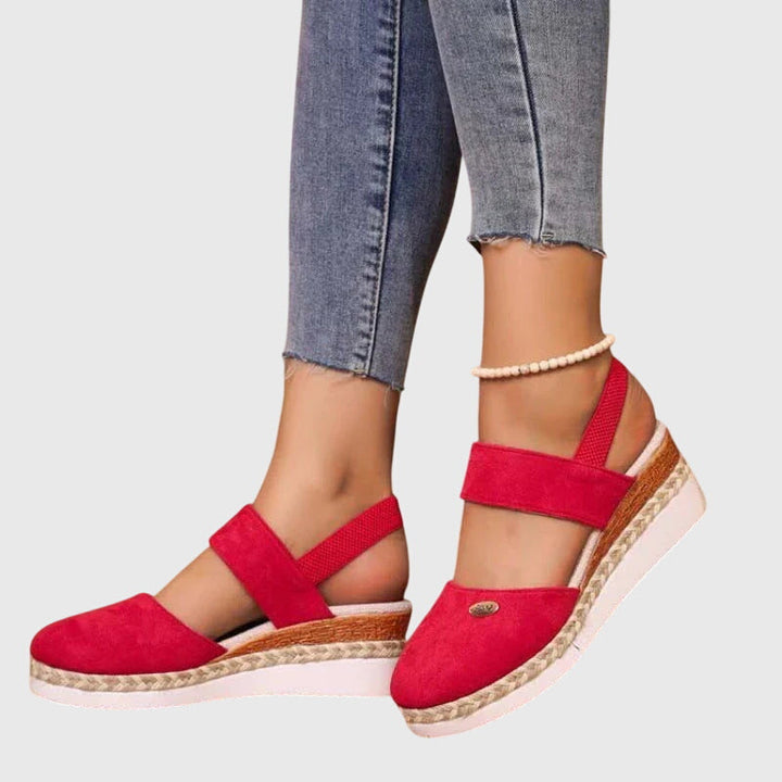 Lovisa – Ortopediska sandaler