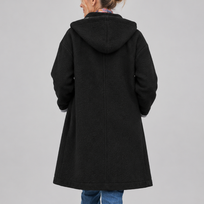 Stella – Luvkappa med knappar och fickor