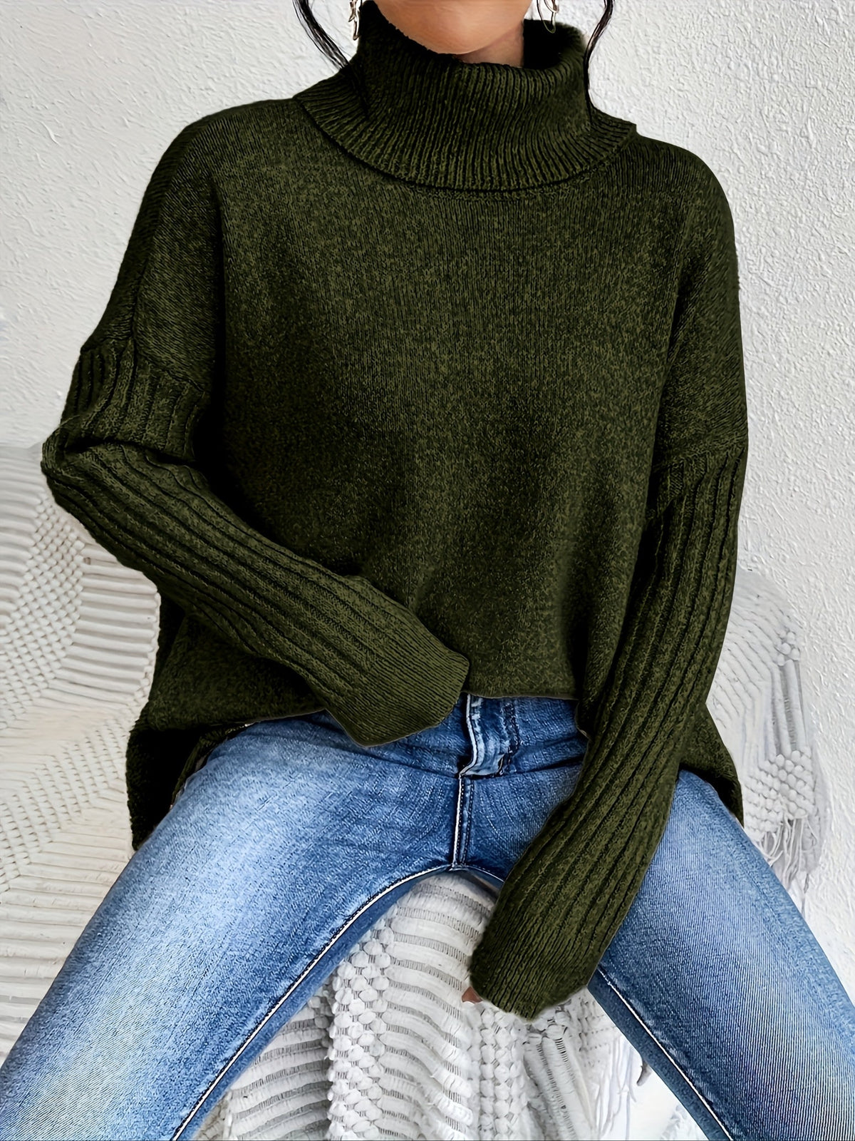 Nina – Oversize polotröja med asymmetrisk kant