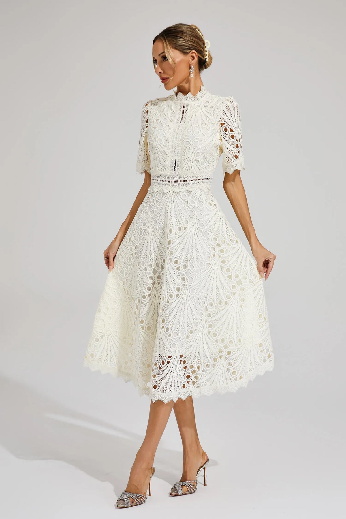 Eva – Elegant blomstermönstrad klänning