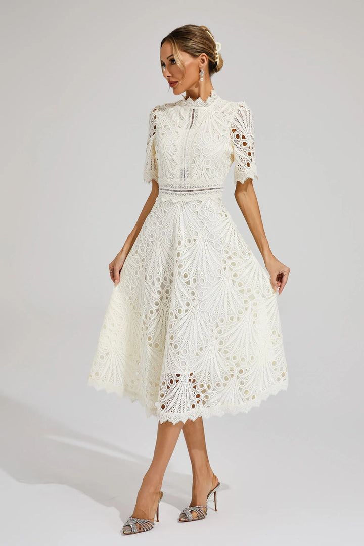 Eva – Elegant blomstermönstrad klänning