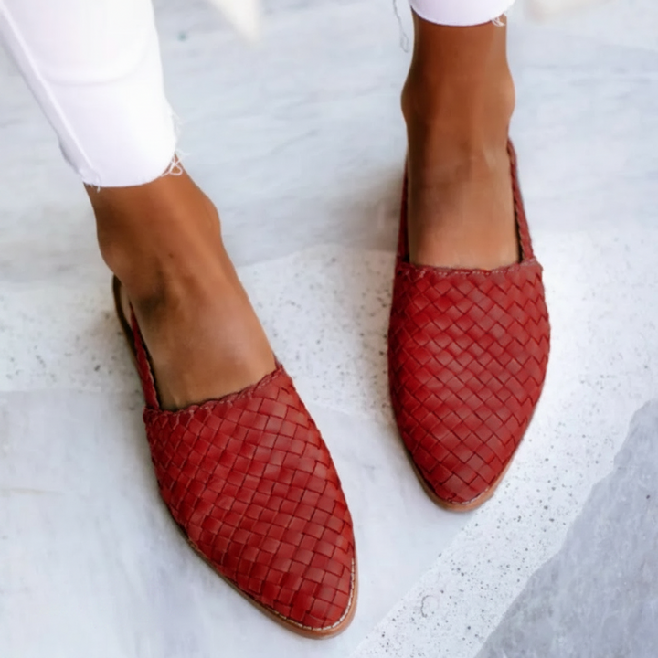 Disa – Flätad slingback-sandal i läder