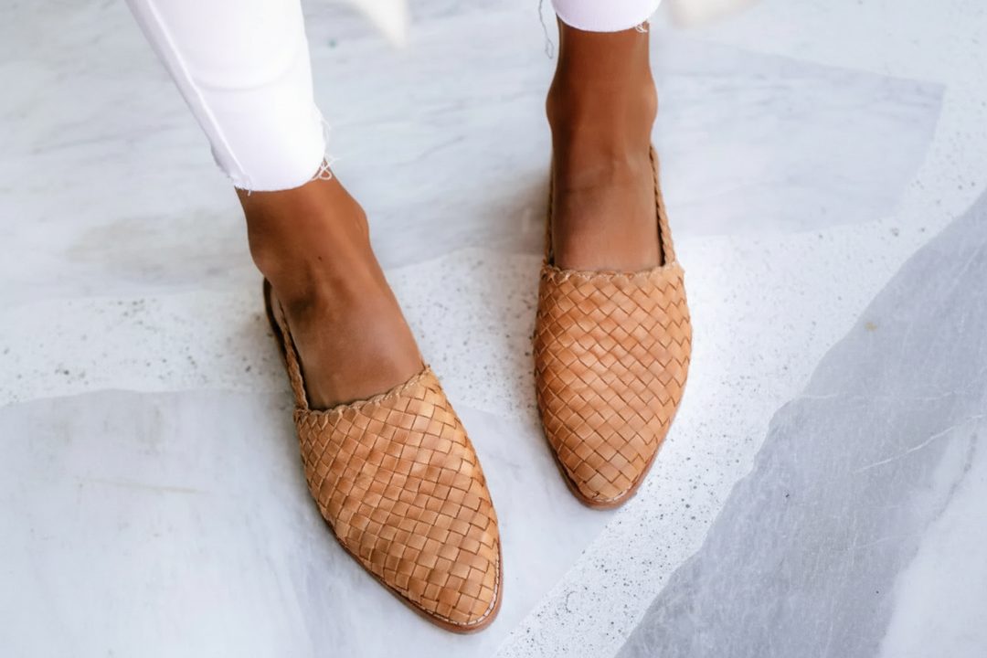 Disa – Flätad slingback-sandal i läder